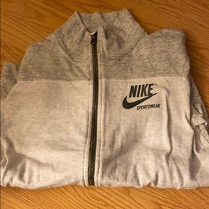 Nike zip up size s